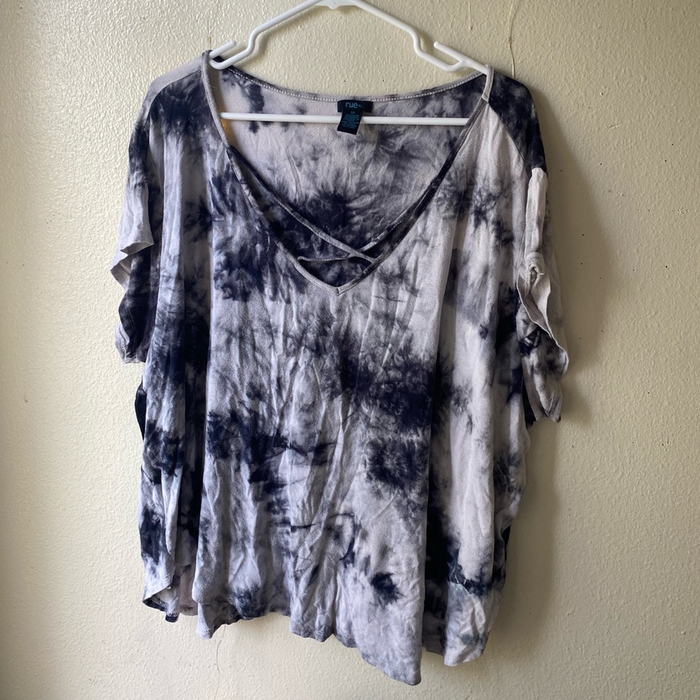 Rue 21 boxy tie dye
